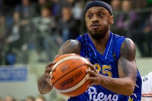 „Pieno žvaigždės“ namuose įveikė „Juventus“ krepšininkus