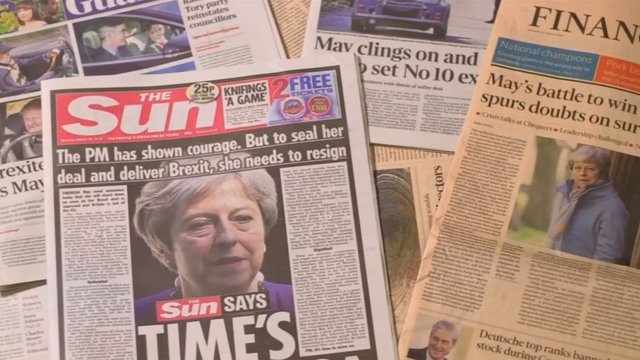 Britų spaudoje – nemalonus kirtis Theresai May