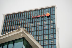 „Swedbank“ akcininkas: pasitikėjimui banku yra pakenkta