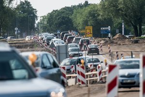 Kelių remontui neužtenka pinigų, užsiminė apie kelių mokestį