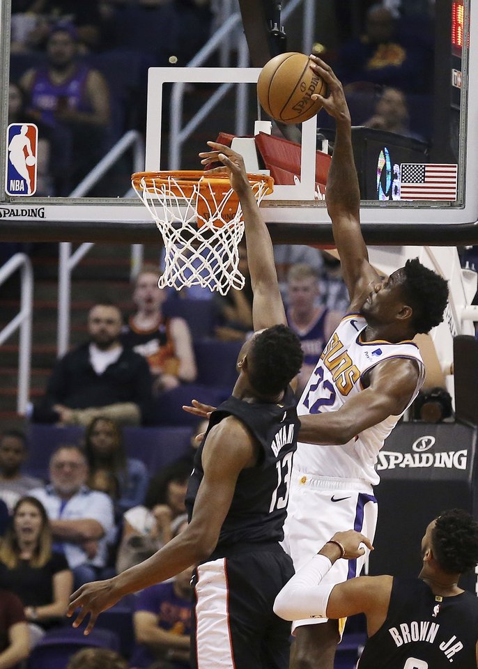  „Suns“ krepšininkai pralaimėjo „Wizards“ komandai.<br> AP nuotr.