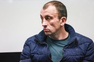 Kauno teisme vaiko prekeiviai pratrūko: vienas ėmė plūstis, kitas šaukė apie teisėjo papirkimą