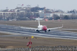 Prasideda aviacinė vasara – paskelbė, kokie skrydžiai laukia