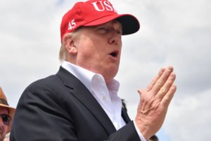 NATO mini 70-metį, bet D. Trumpas nešvenčia