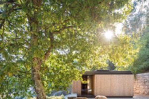 Naują 75 kv. metrų namą užkėlė ant seno akmeninio rūsio   