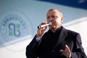 Turkijos prezidento partija pirmauja vietos valdžios rinkimuose
