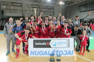 Lietuvos sporto švieslentė: auksinė „Vyčio“ serija, kirtis futbolo čempionams ir tinklinio finalininkai