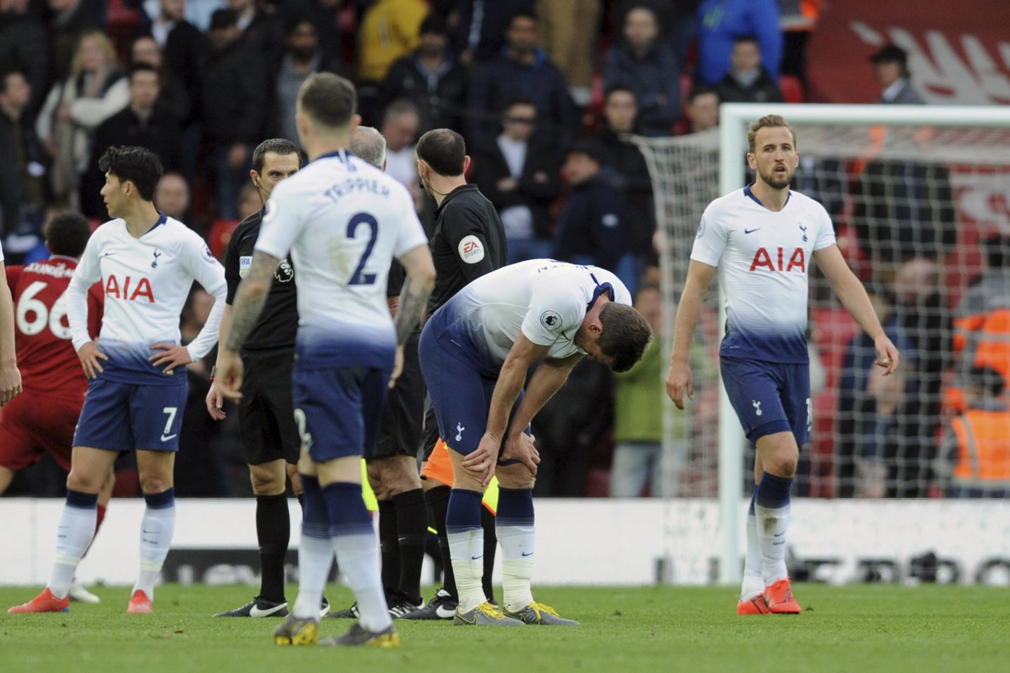 „Liverpool“ įveikė „Tottenham“ ekipą paskutinėmis mačo sekundėmis<br> AP nuotr.