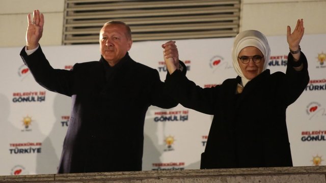 Turkijoje prezidento partija patyrė smūgį, kokio nebuvo 25 metus