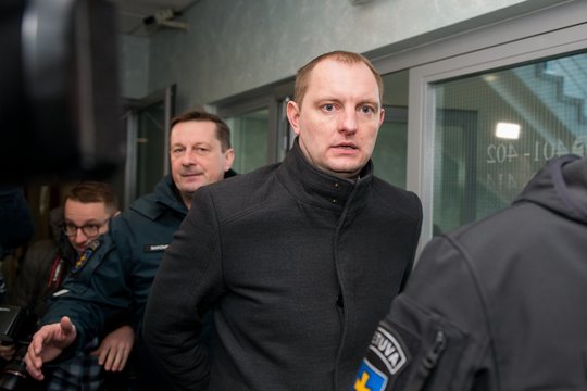 Druskininkų mero R. Malinausko patarėjas A. Kadziauskas lieka suimtas dar mėnesiui