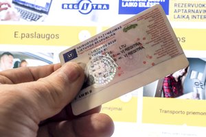 Pradedančiųjų vairuotojų pažymėjimai galios trejus metus