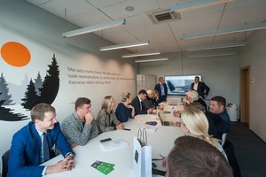 Lietuviai nebenori būti devyndarbiais: ieško, kas viskuo pasirūpintų už juos