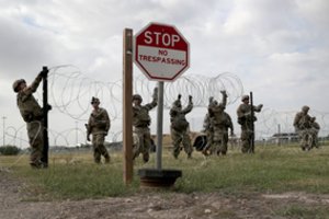 D. Trumpas sako esąs pasirengęs uždaryti JAV ir Meksikos sieną