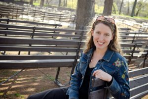 Rašytoja Kelly Barnhil – kovotoja prieš socialines problemas, mėgstanti magiją