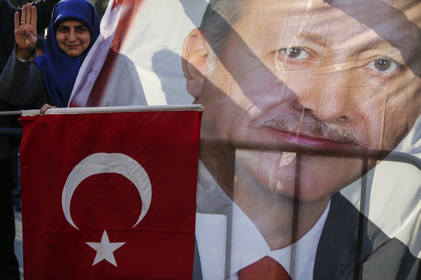 AKP per sekmadienio balsavimą visos šalies mastu gavo daugiausiai balsų.<br> AP nuotr.