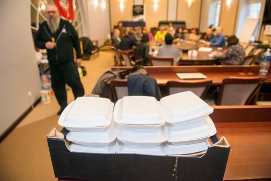 Švietimo ministerijai pavaldžių įstaigų audito išvados – žiaurios, savi moka saviems  