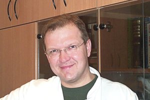 Dėl pacientės mirties teisiamo chirurgo bylos vingiai – tarsi iš filmo: samdė net privačius detektyvus 