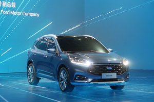 „Ford“ Kinijoje pristatys 30 naujų automobilių modelių 
