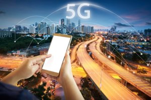 Viskas, ką reikia žinoti apie 5G Lietuvoje: kiek pavojingas, ar dėl jo kirs medžius ir kam jo išvis reikia