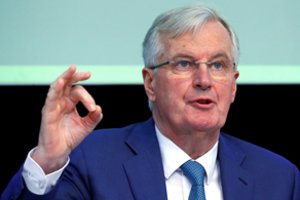 M. Barnier sveikina JK valdančiųjų derybas su opozicija dėl „Brexit“