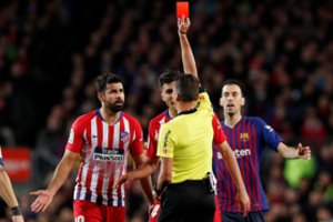 „Atletico“ puolėjui Diego Costai už teisėjo motinos įžeidimą gresia ilgalaikė diskvalifikacija