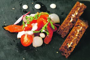 Greitai paruošiama lašišos užkandėlė: viens du, ir galėsite nešti ant stalo