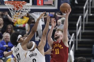 Jubiliejinis D. Sabonio dvigubas dviženklis neišgelbėjo „Pacers“ nuo pralaimėjimo