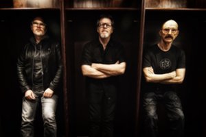 „King Crimson“ nariai Tony Levinas ir Patas Mastelotto atvyksta į Lietuvą su trio „Stick Men“