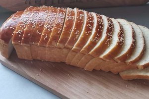 Mielinis pyragas, kokį kepdavo močiutė: iškvėpinkite namus jaukiausiais kvapais