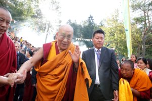 Delyje hospitalizuotas Dalai Lama „jaučiasi daug geriau“