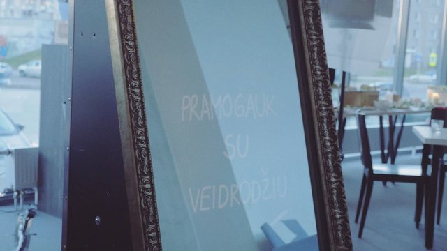 Naujausia fotografuojanti pramoga renginiuose – išmanusis veidrodis