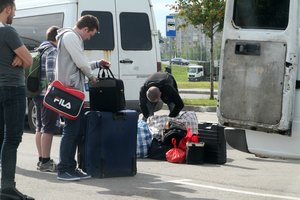 Kita lietuvių vergystės pusė – kenčia vyrai, patenka vos emigravę ir nutyli dažną priežastį