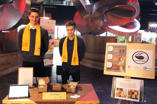 Verslo pradžiamokslį kremtantys mokiniai pristatė savo pasiekimus