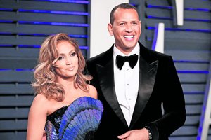 Jennifer Lopez ir Alexo Rodriguezo idilę temdo buvusi erotikos žvaigždė