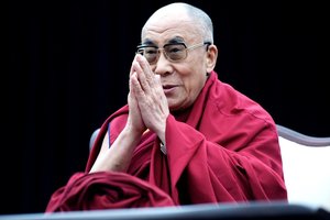 Dalai Lama išleistas iš ligoninės