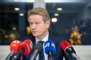 Teismas nenusišalino nuo R. Pakso ir G. Vainausko bylos