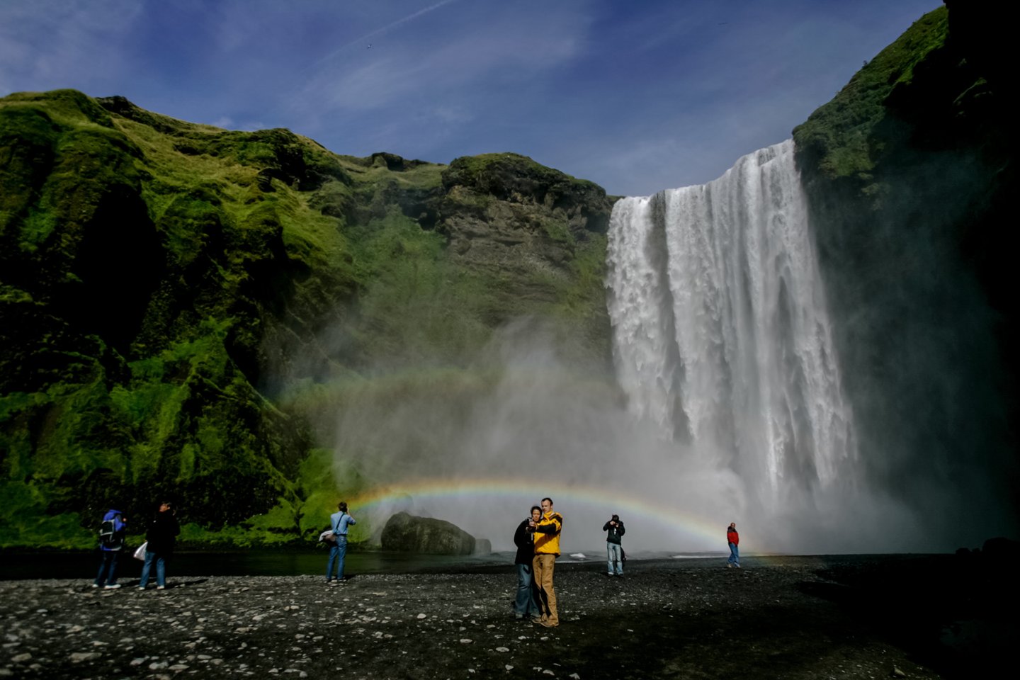 Islandijos gamta atšiauri, bet ten daug akį traukiančių vaizdų. <br>V.Ščiavinsko nuotr.