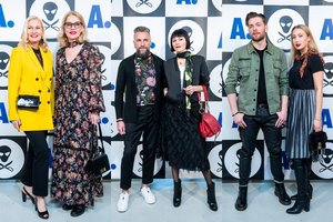 Į „Mados infekciją“ Jurijų Veklenko atlydėjo atlikėja Junà