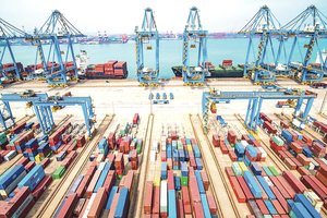 D. Trumpas stumia Europos Sąjungą Kinijos link