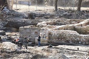 Kultūros sargai reikalauja įamžinti smuklės pamatus