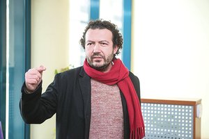 S. Tomas viešai švaistėsi kūju ir maustė pensininkus