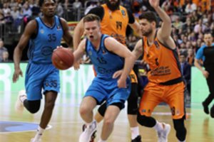 Rokas Giedraitis neleido „Valencia“ žengti į Eurolygą – Europos taurės finale prireiks lemiamo mačo