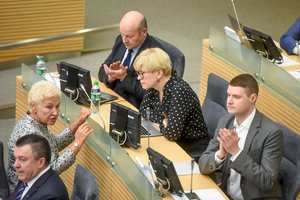 Seimas balandį posėdžiaus keturias dienas – pasiėmė velykinių „atostogų“