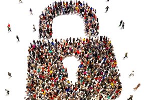 Galingiausias ginklas kovoje prieš Rusijos hibridinį karą – kritiškai mąstanti visuomenė