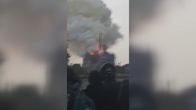 Lietuvė užfiksavo didelį gaisrą Paryžiaus Dievo Motinos katedroje ir laimėjo 100 eurų!