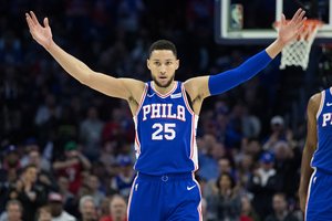 „76ers“ pakartojo įspūdingą NBA rekordą ir išlygino serijos rezultatą 