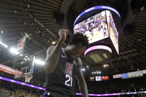 Stebuklą sukūrusi „Clippers“ sugebėjo parklupdyti „Warriors“ žvaigždyną