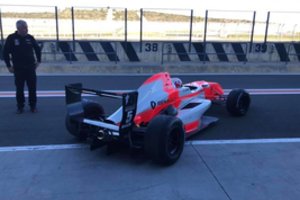 Kartingo čempionui – kelialapis į „Formula Renault 2.0“ bandymus