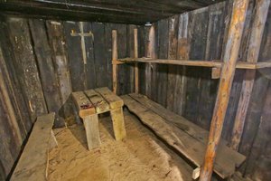 Atskleidė, kokius paskutinius žodžius partizanai ištarė prieš tragišką poelgį bunkeryje