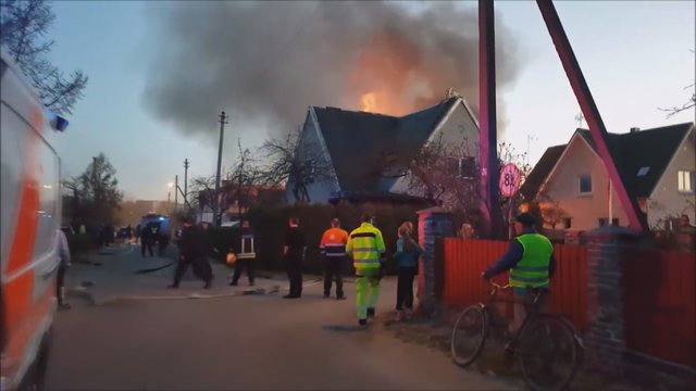 Nufilmuotas didelis gaisras Kaišiadoryse: nuo tragedijos skyrė vos metras